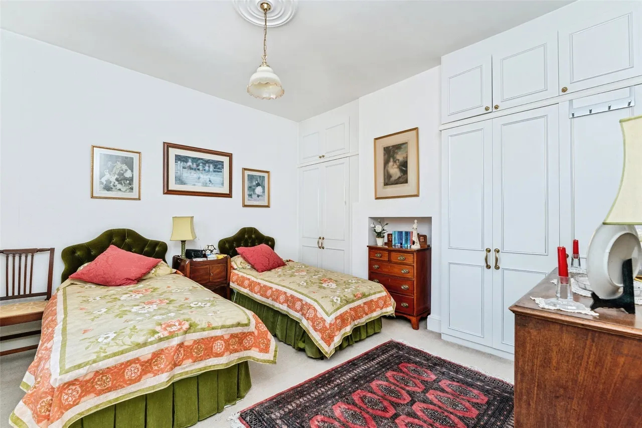 The Parade, Parkgate, CH64, photo 21