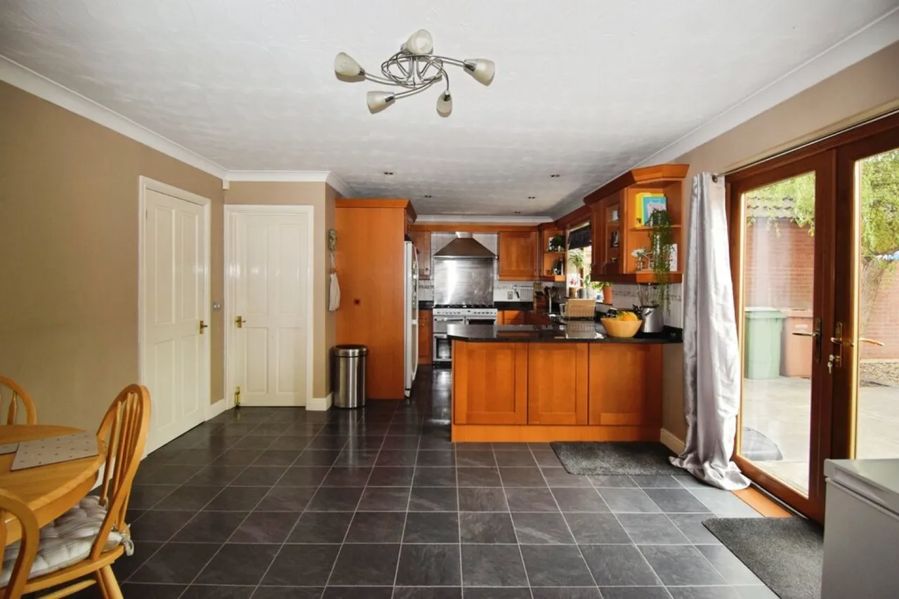 39 Station Road, Fernhill Heath, Worcestershire, WR3 7UJ, photo 4