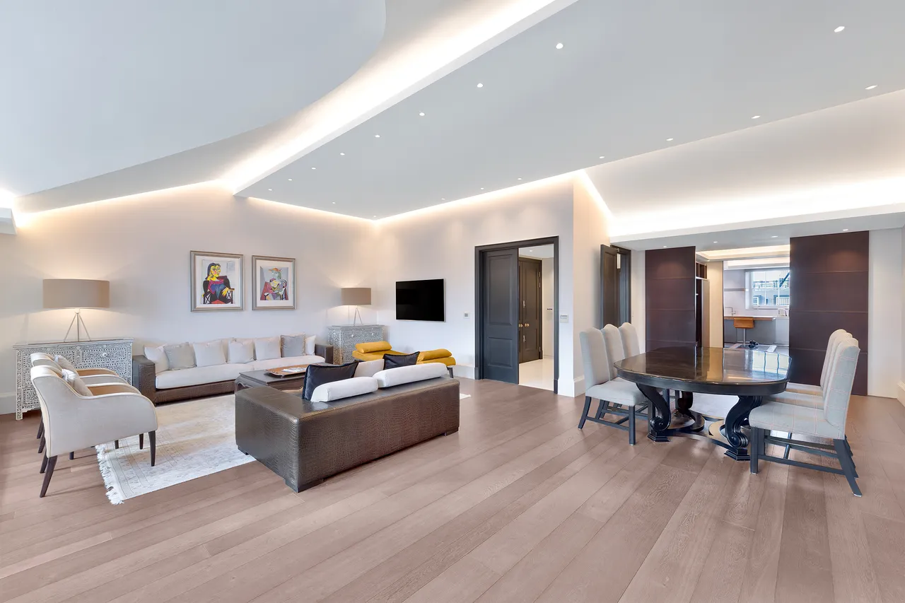 3 bed flat to rent — South Street, Mayfair, London