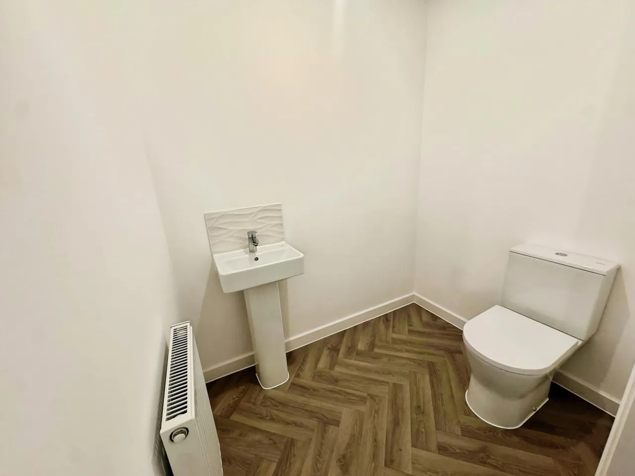 Typhoon Drive, Market Deeping, PE6, photo 7