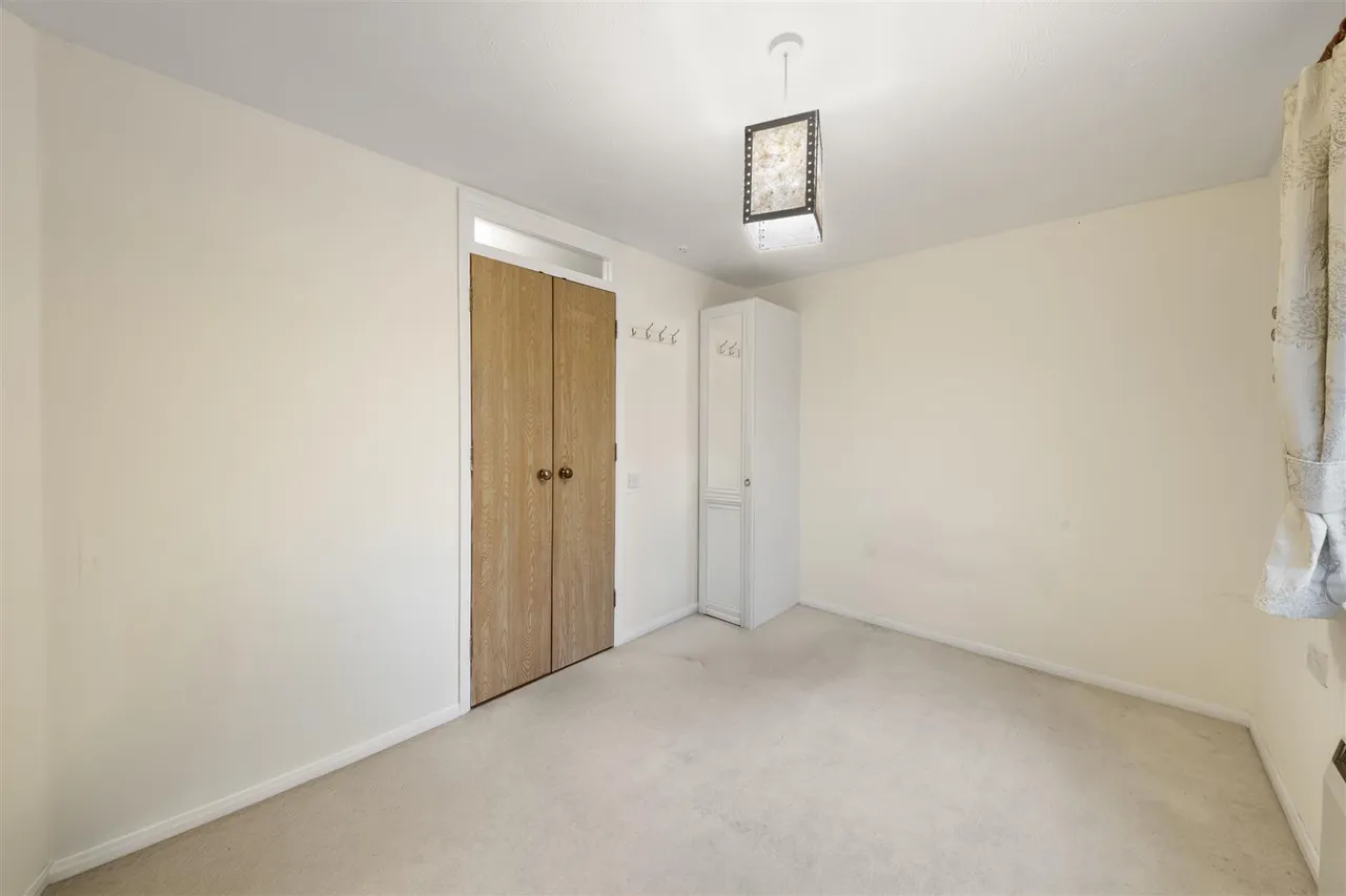 Verona Close, Uxbridge, photo 9
