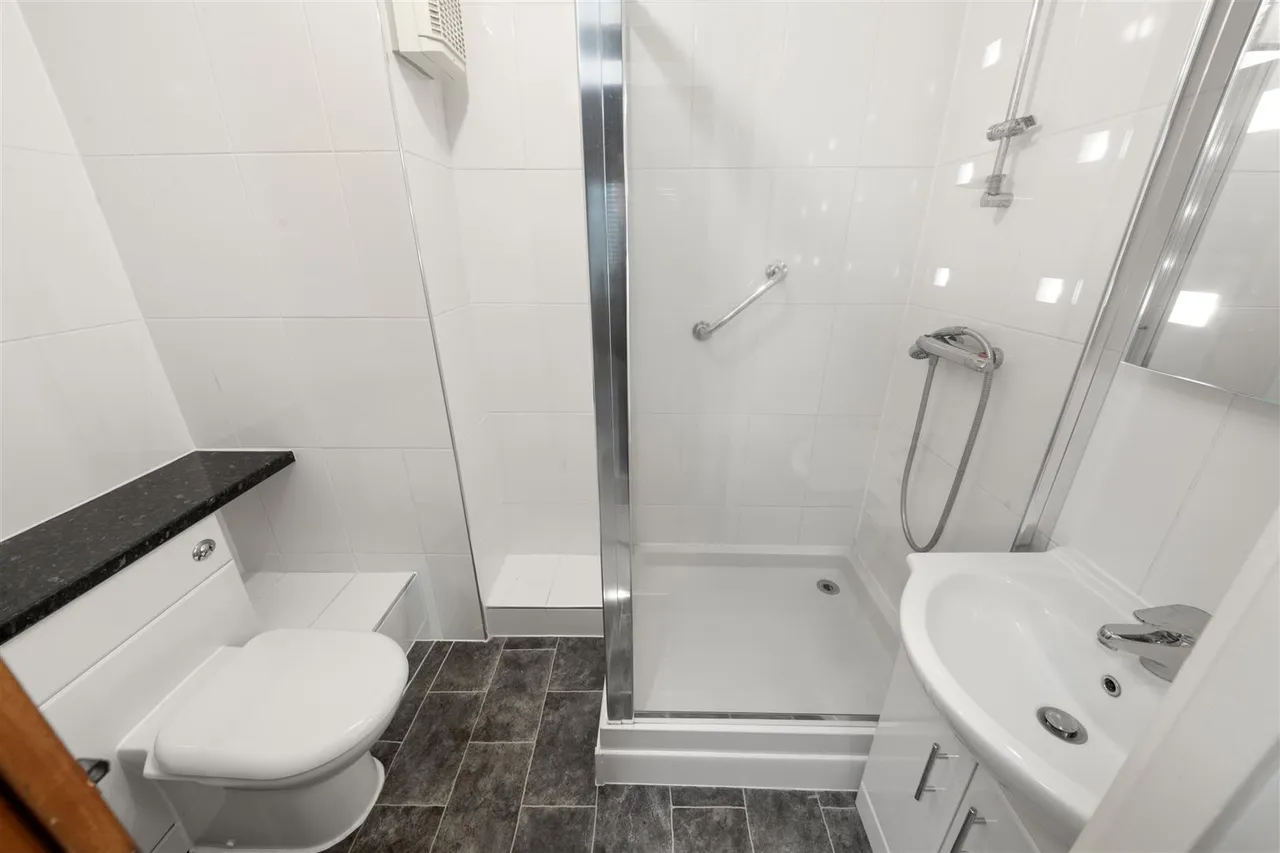 Verona Close, Uxbridge, photo 10