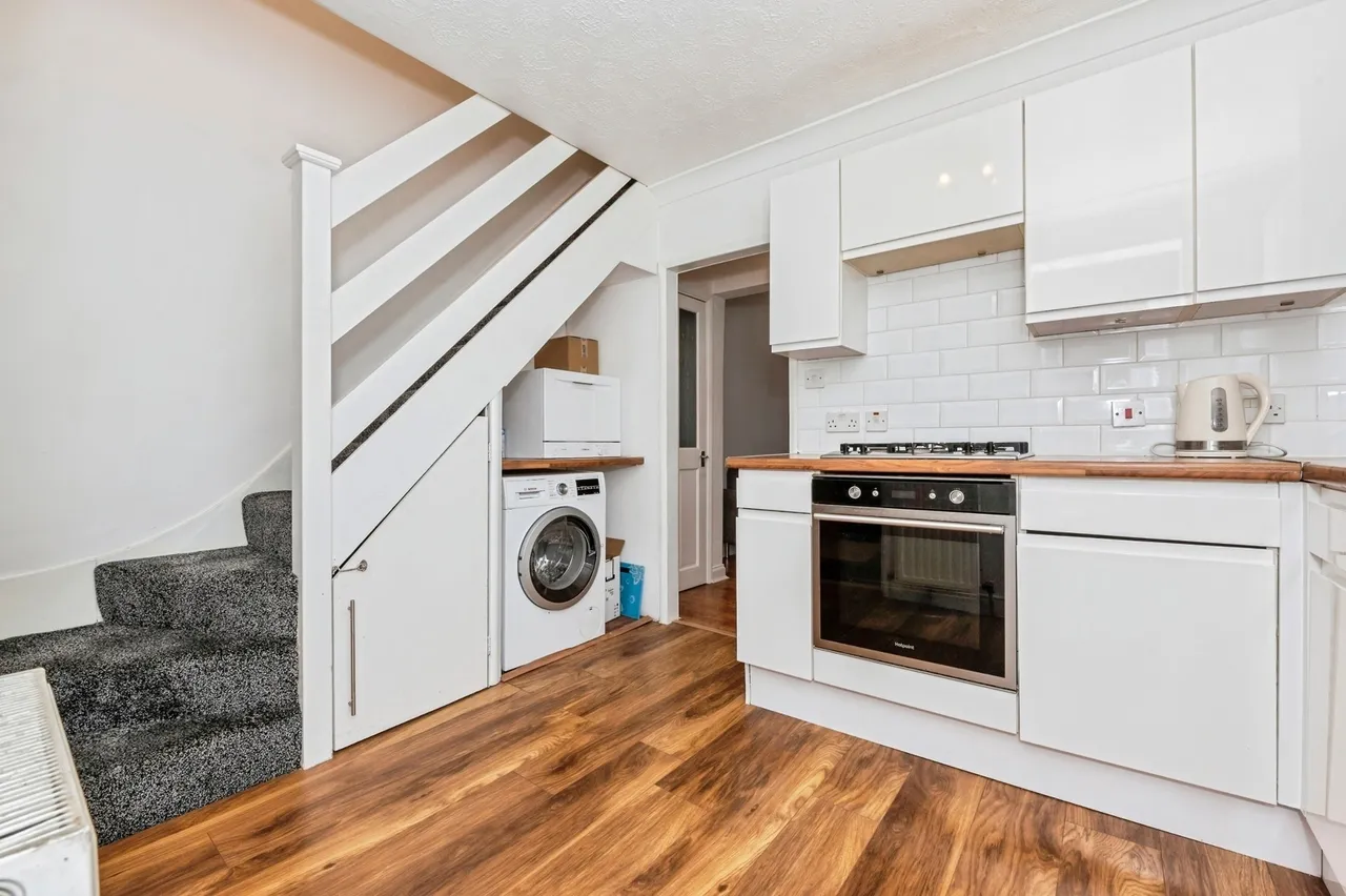 High Street, Aveley, South Ockendon, Essex, RM15, photo 7