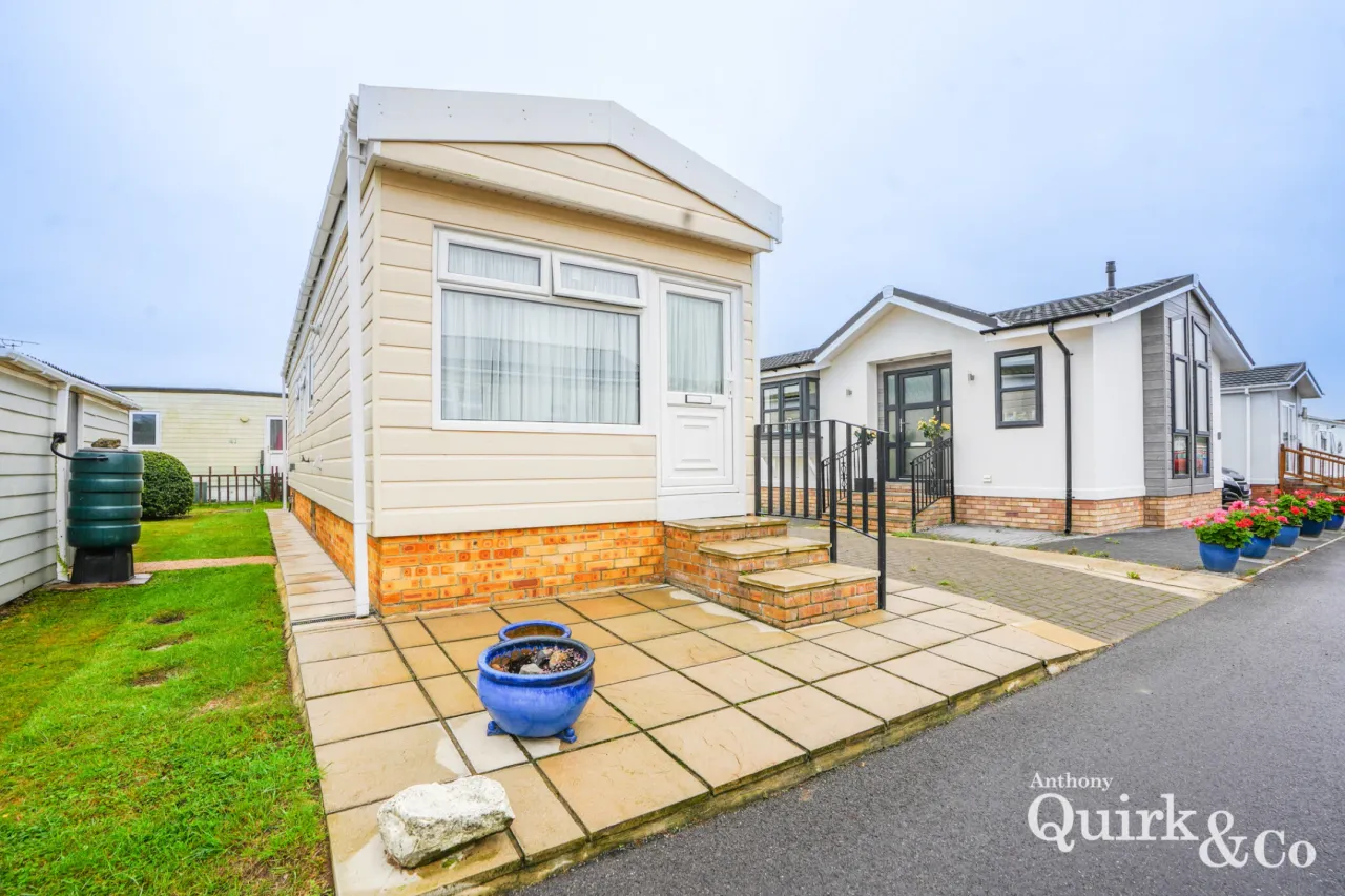 Creek Road, Canvey Island, SS8, photo 12