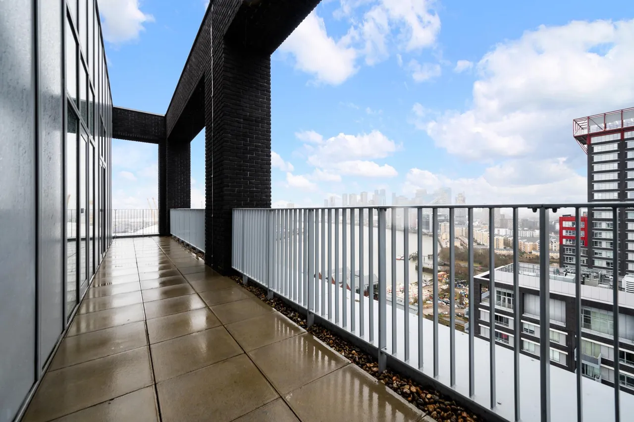 Goodluck Hope Walk, London, E14, photo 4