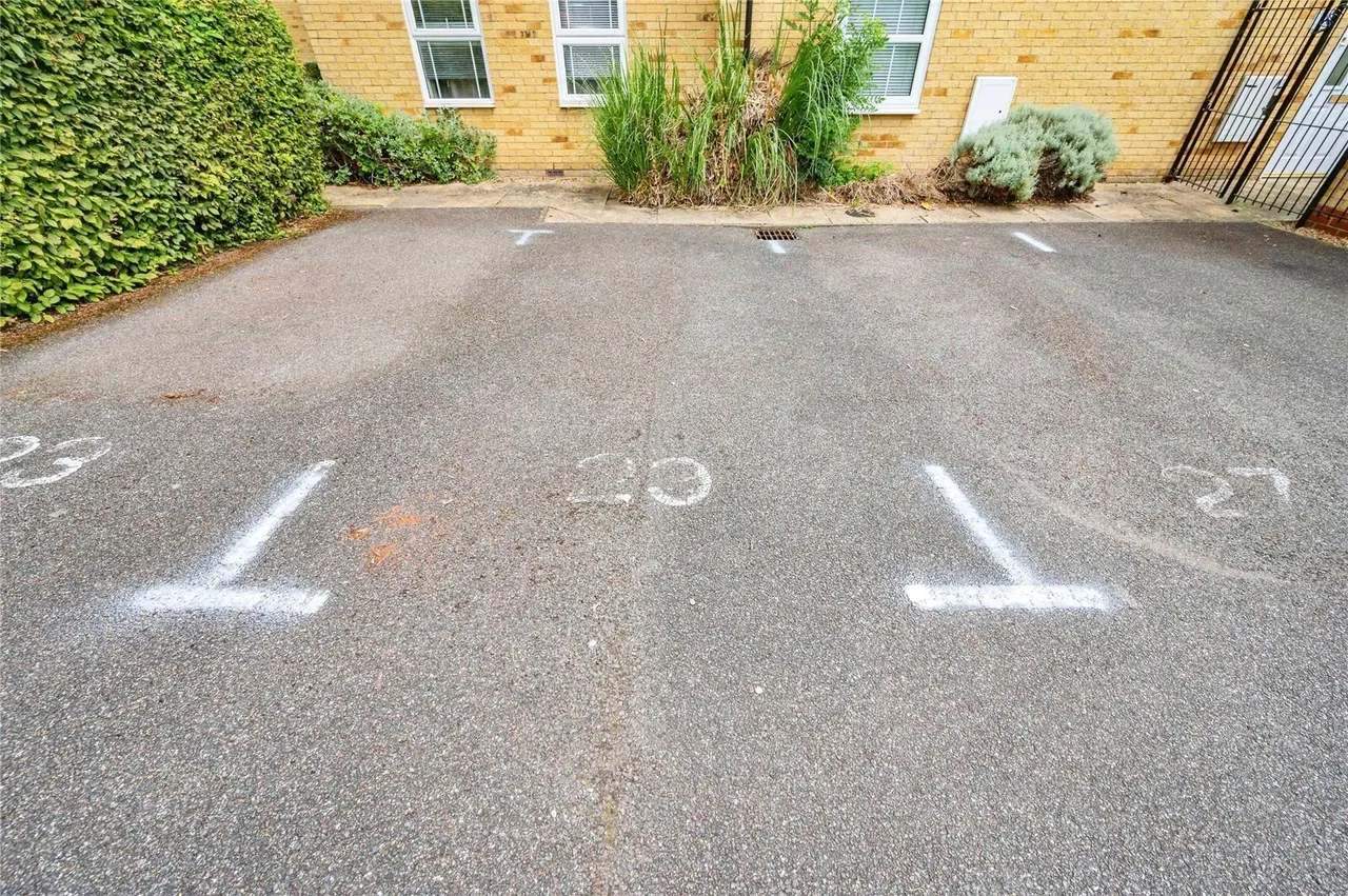 Strathmore Avenue, Luton, Bedfordshire, LU1, photo 5