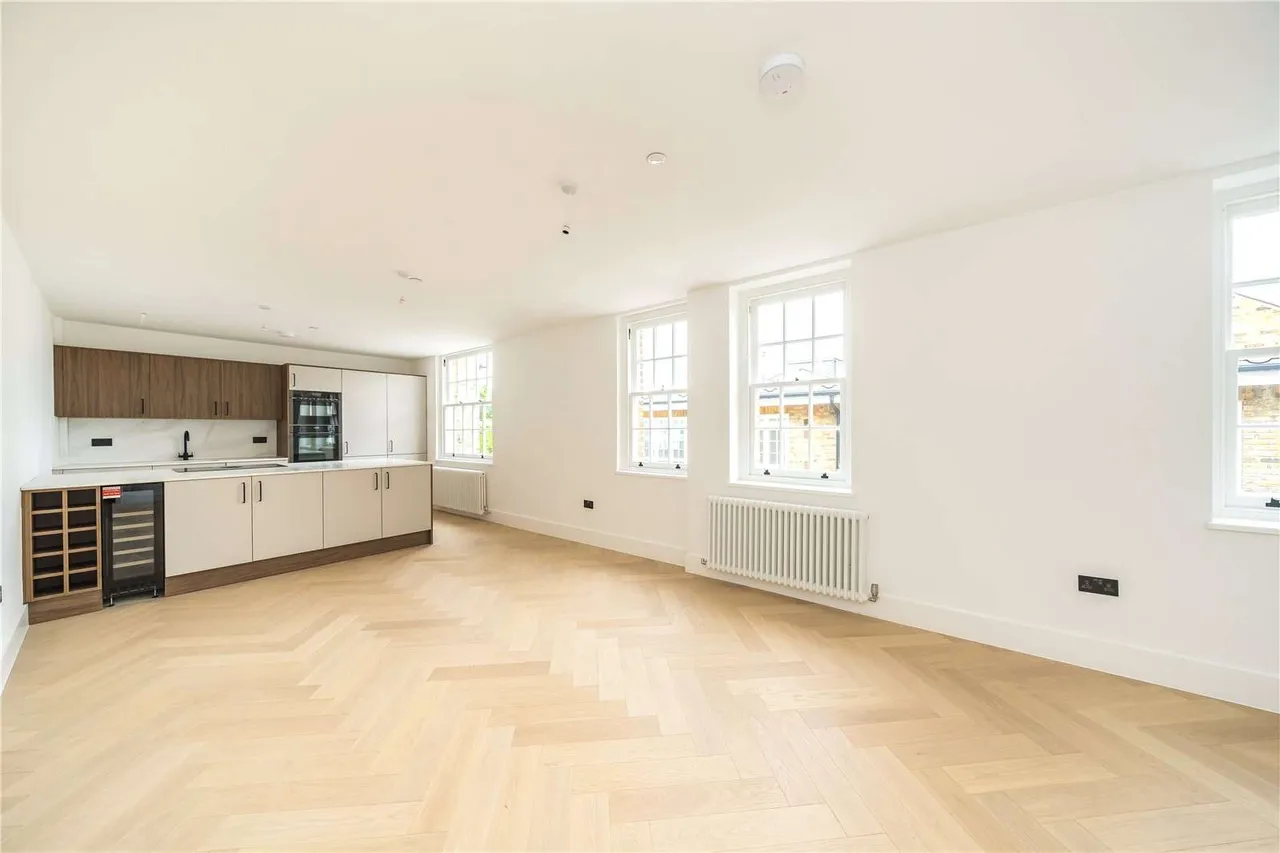 Thornton Heights, Hillside, Wimbledon, London, SW19 4NQ, photo 10