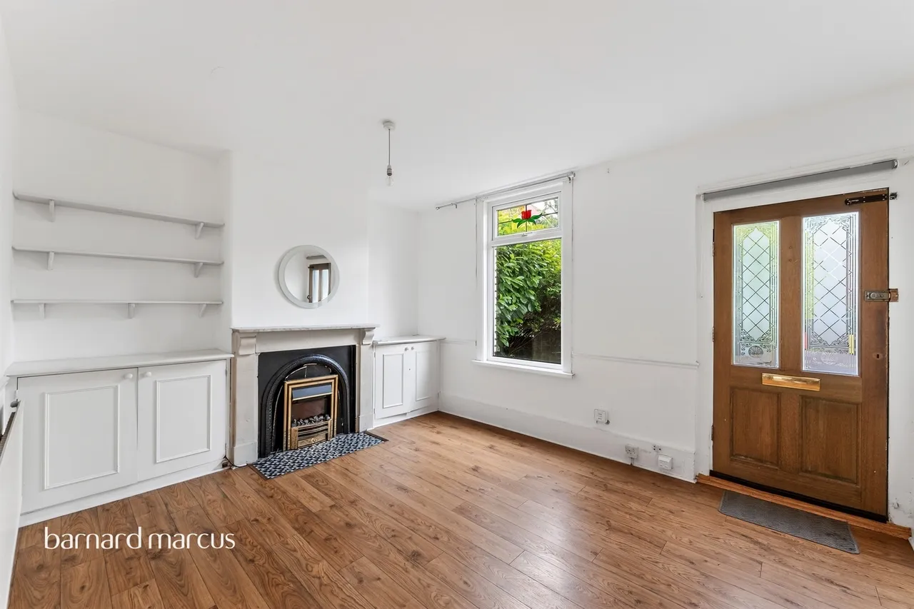 3 bed house for sale — St. Marks Road, Mitcham