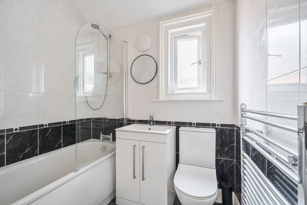 St. Leonards Road, Hythe, CT21, photo 12