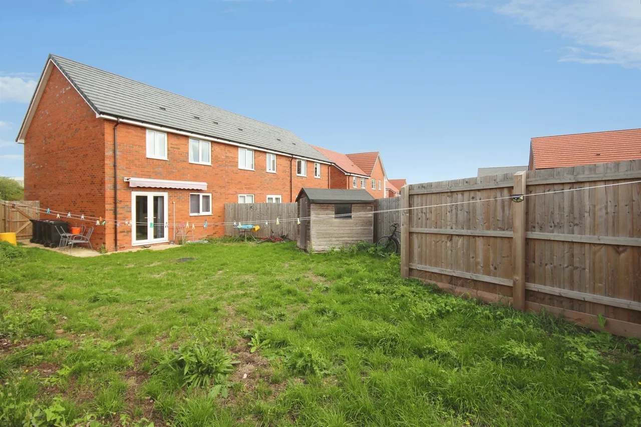 Hindhead Drive, Longford, CV6, photo 13
