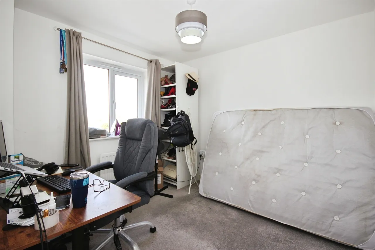 Hindhead Drive, Longford, CV6, photo 12
