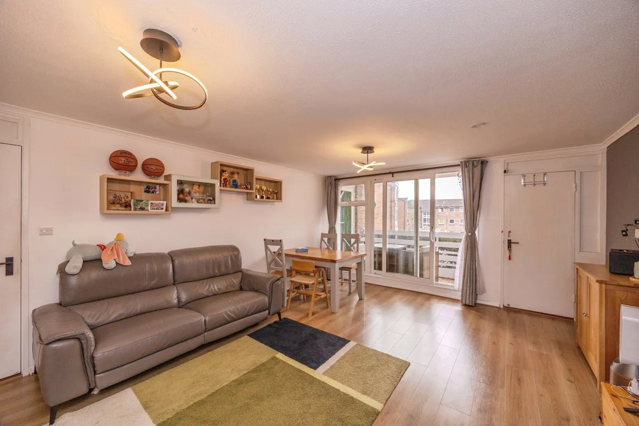 Chidham Close, Havant, PO9, photo 6