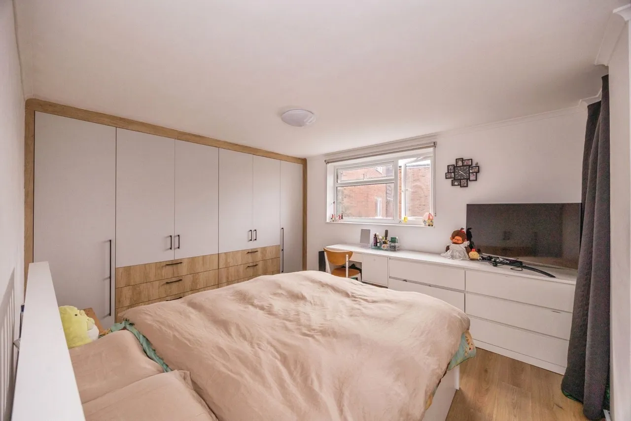 Chidham Close, Havant, PO9, photo 18