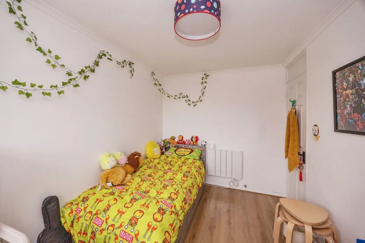 Chidham Close, Havant, PO9, photo 13