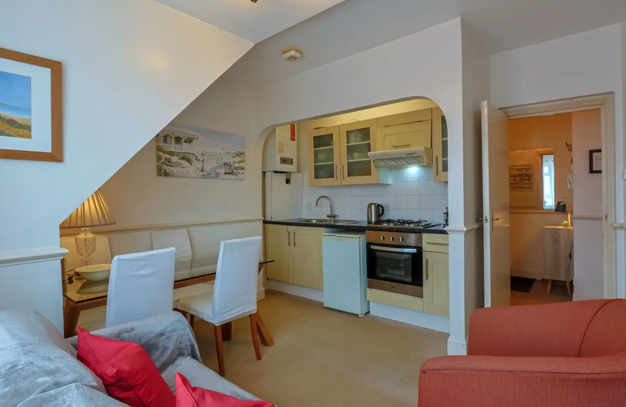 Sea Road, Bournemouth, photo 9