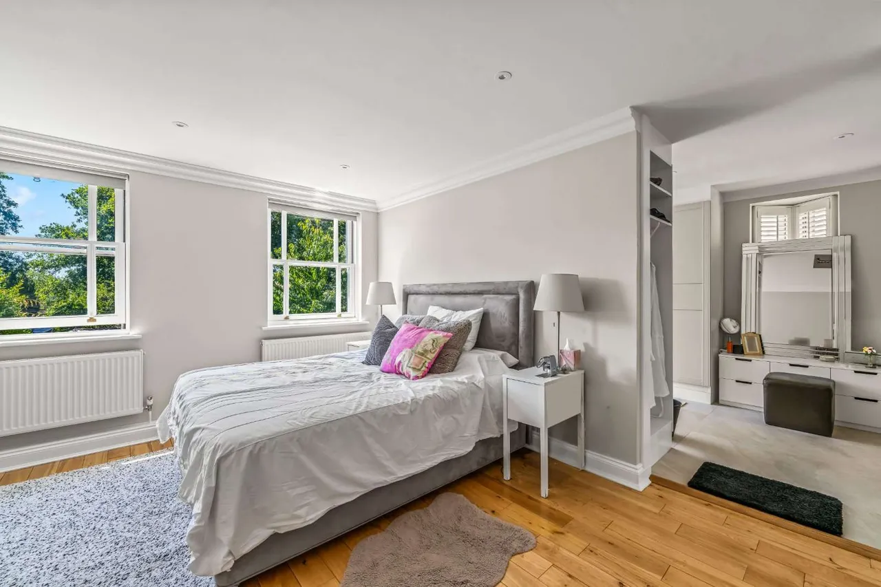 The Avenue, Hampton, TW12 3RN, photo 9