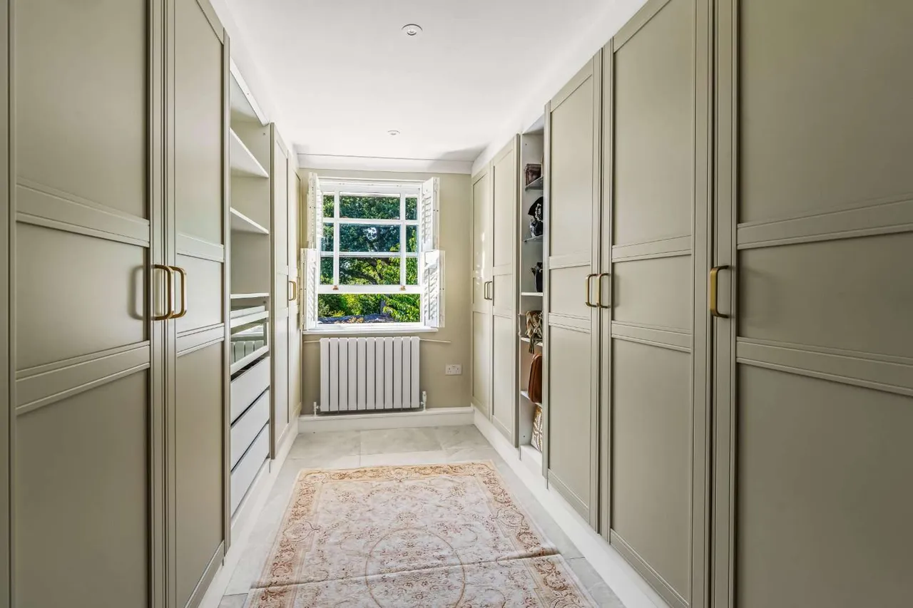 The Avenue, Hampton, TW12 3RN, photo 8
