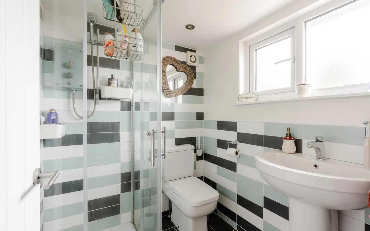 Gerrish Avenue, Mangotsfield, BS16, photo 27
