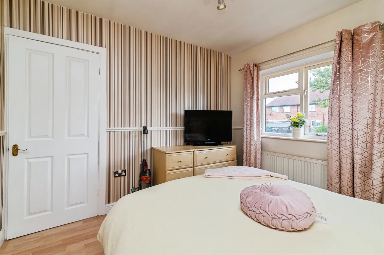 Broxtowe Lane, NOTTINGHAM, photo 9