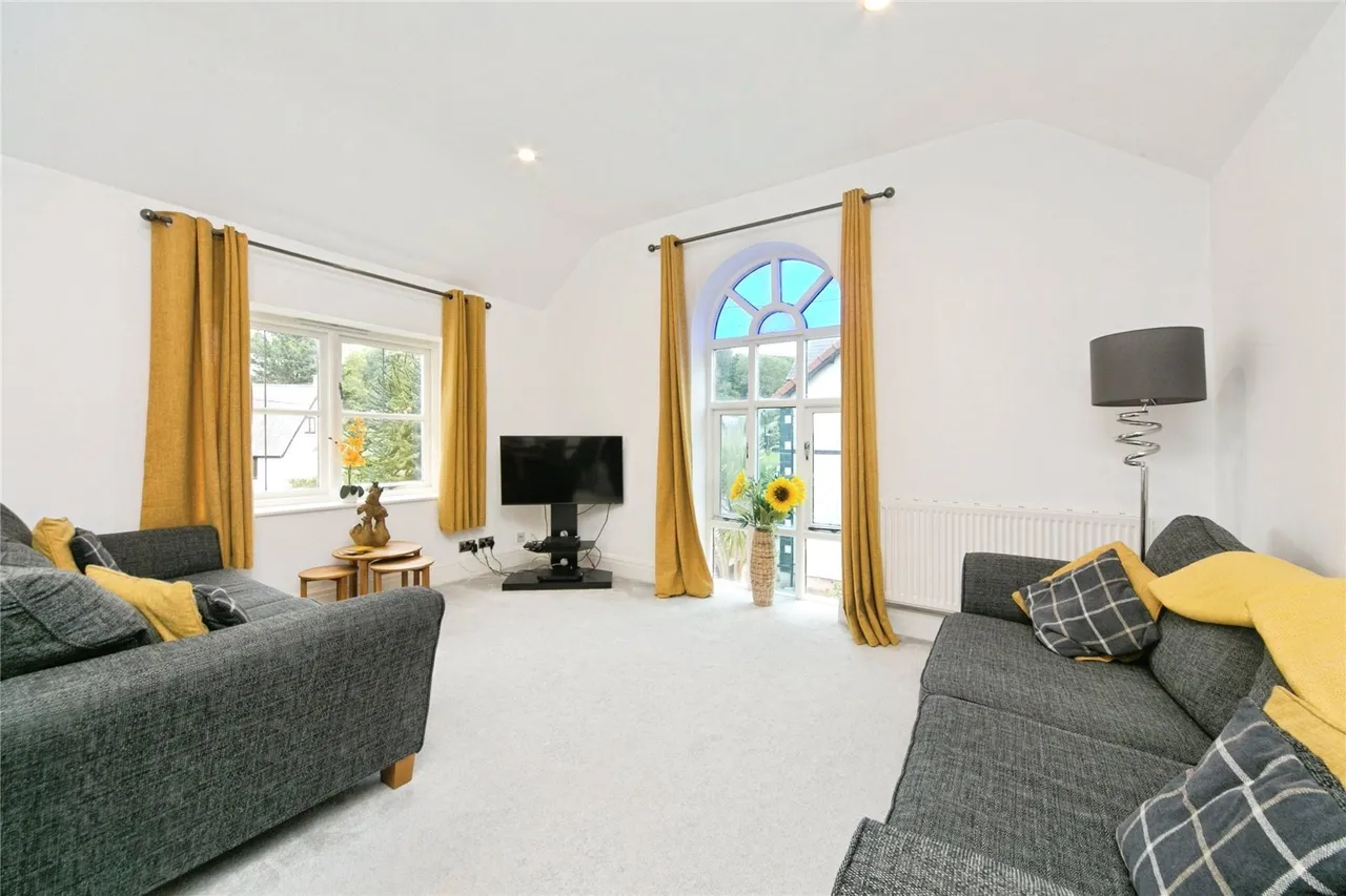 Bryn Pydew, Llandudno Junction, LL31, photo 3