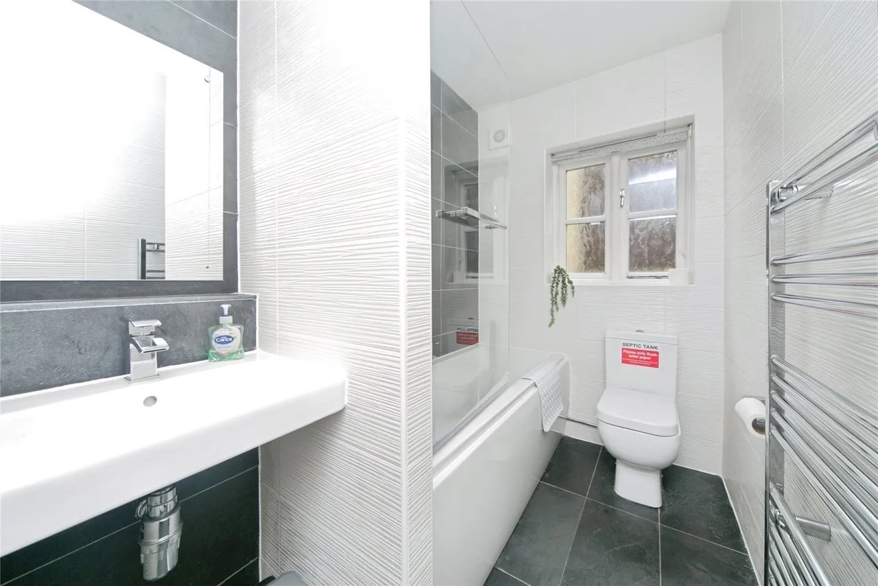 Bryn Pydew, Llandudno Junction, LL31, photo 9