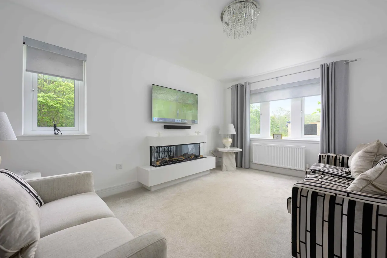 Beaton Drive, Winchburgh, photo 3