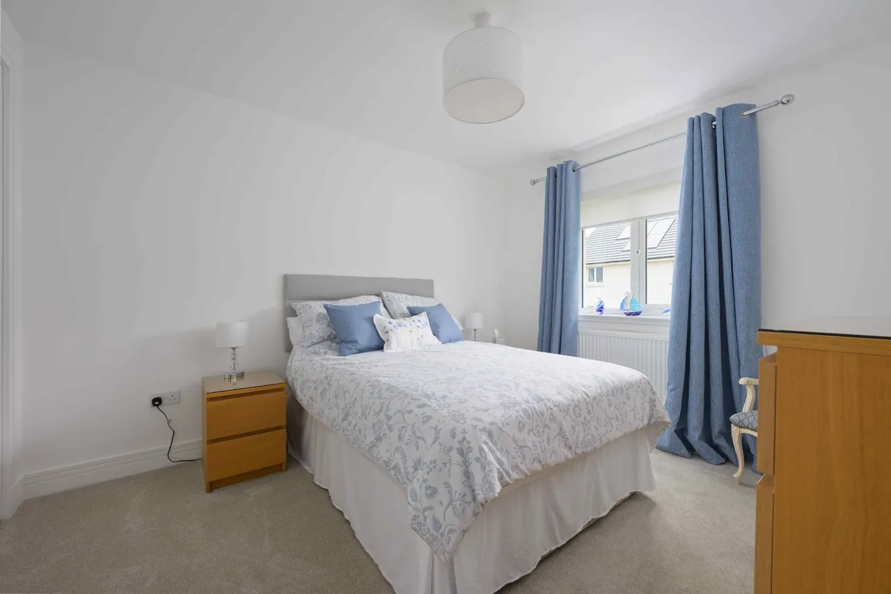 Beaton Drive, Winchburgh, photo 15