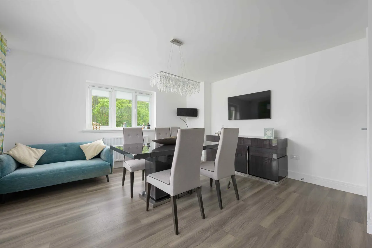 Beaton Drive, Winchburgh, photo 9
