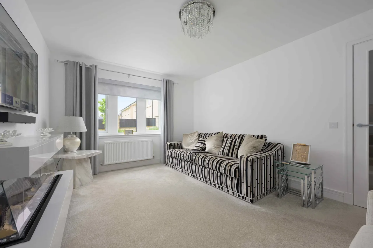 Beaton Drive, Winchburgh, photo 6