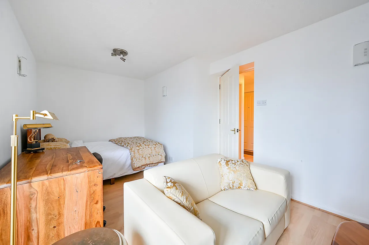 36 Anderson Close, London, photo 4