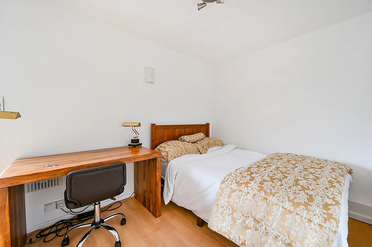 36 Anderson Close, London, photo 3