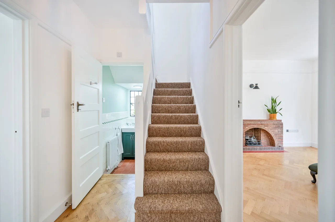 Hounslow, TW5, photo 13