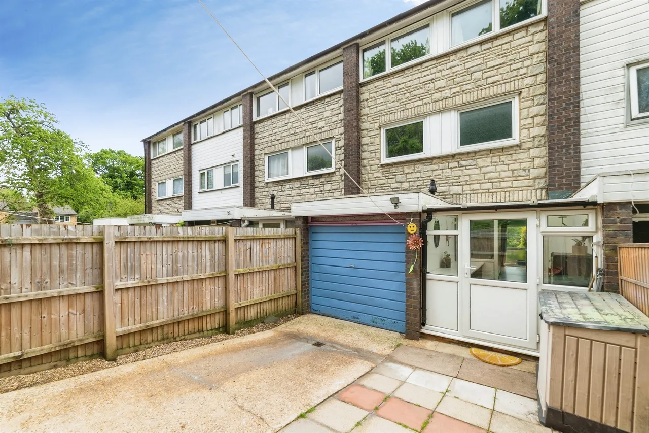 Roebuck Gate, STEVENAGE, photo 8