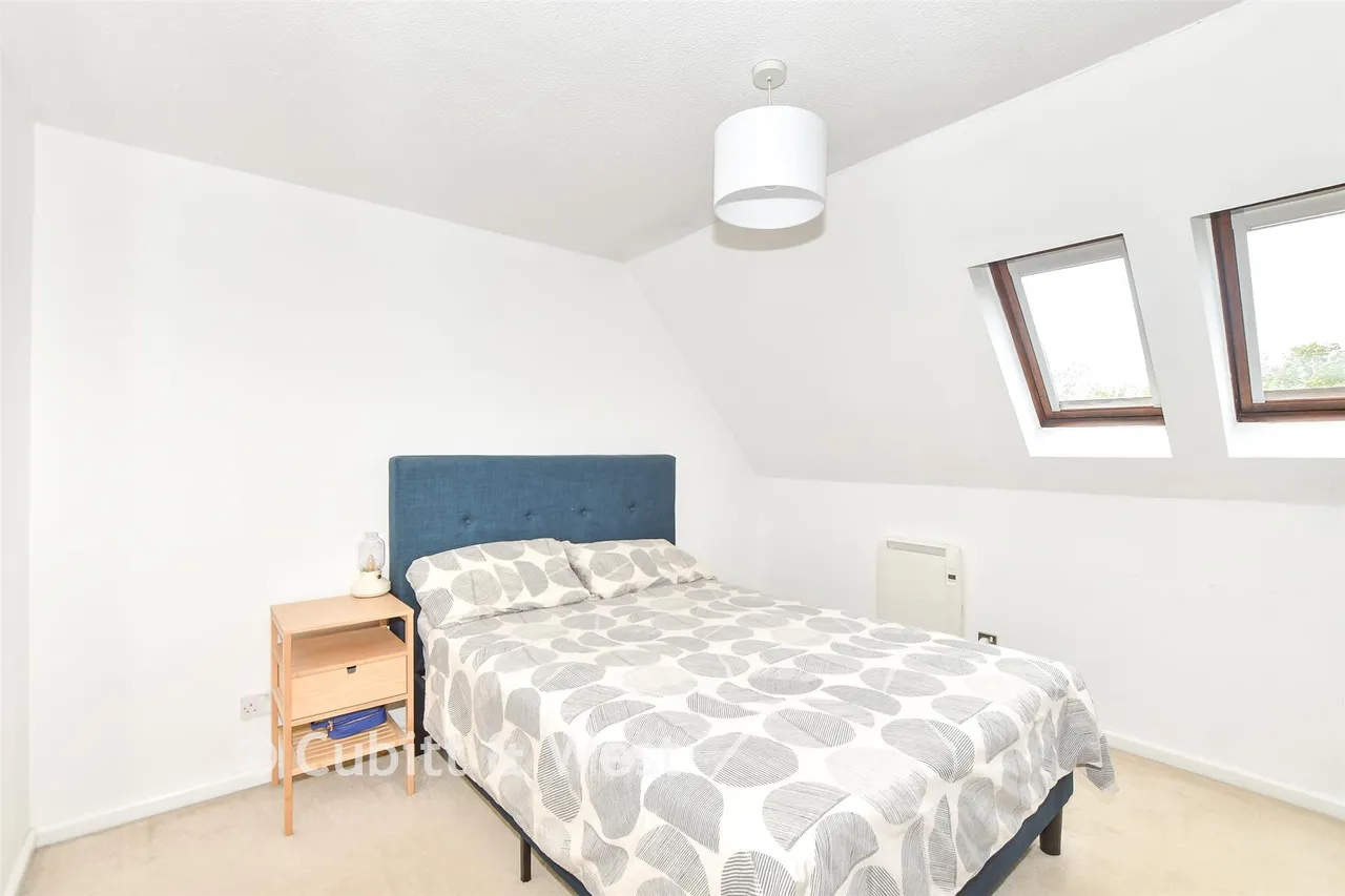 John Wiskar Drive, Cranleigh, GU6, photo 5
