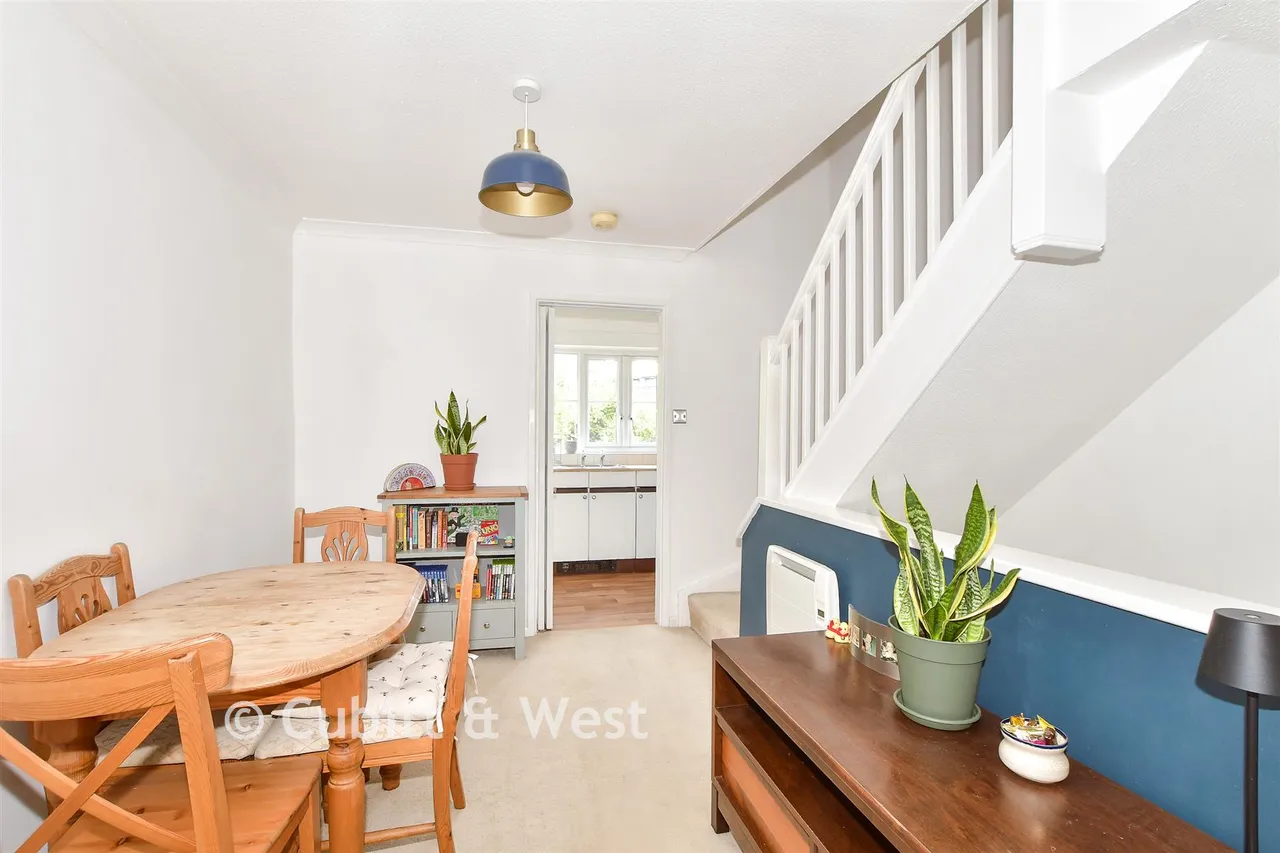 John Wiskar Drive, Cranleigh, GU6, photo 4
