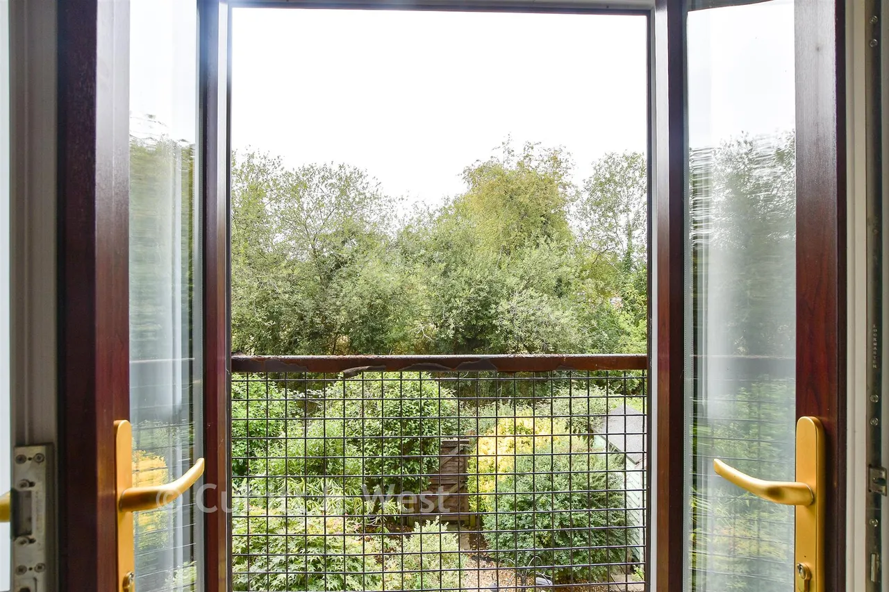 John Wiskar Drive, Cranleigh, GU6, photo 7