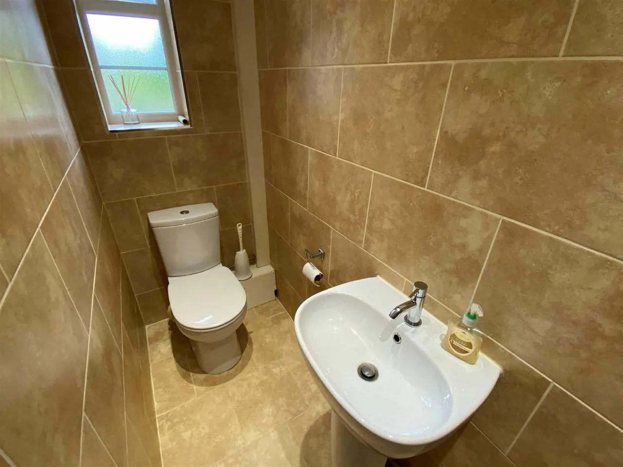 Carlton Court, Hale, WA15, photo 8