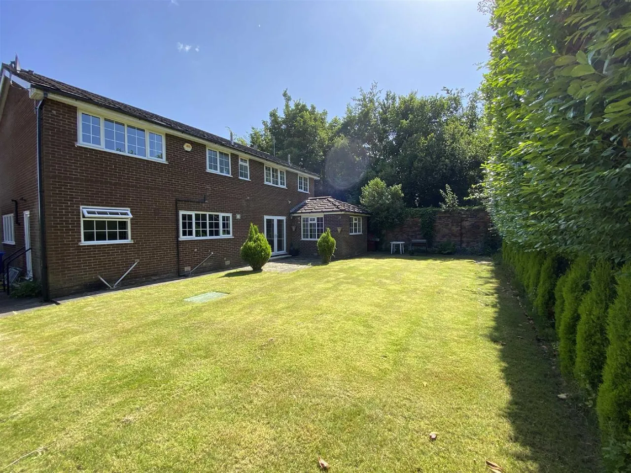 Carlton Court, Hale, WA15, photo 16