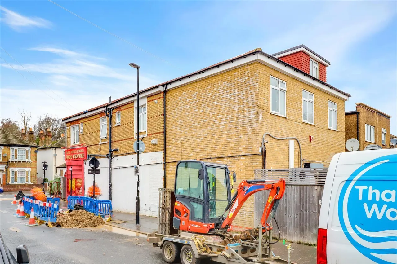Brighton Road, South Croydon, CR2, photo 8