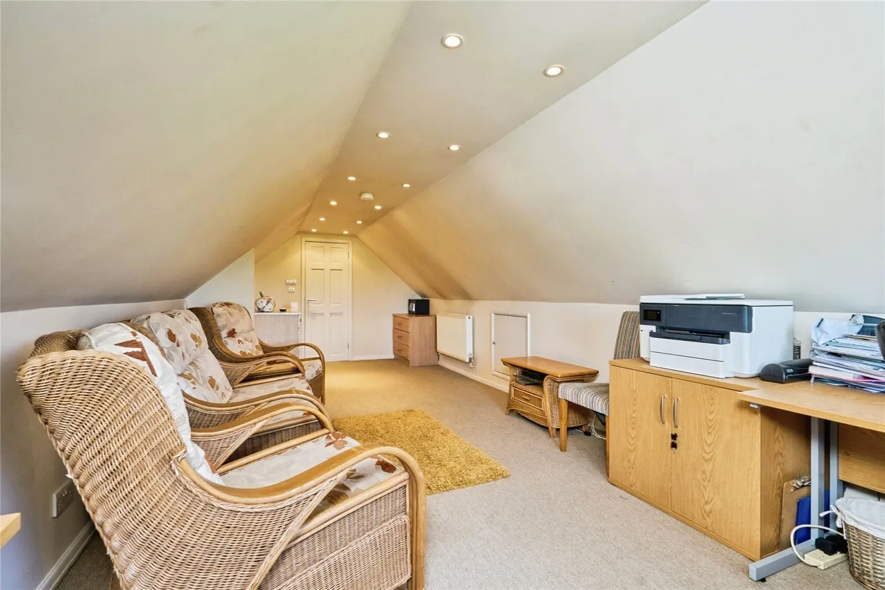 Horsebridge Hill, Newport, PO30, photo 20