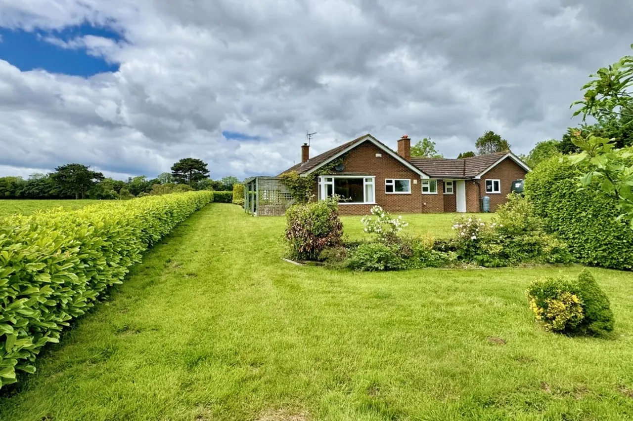 Sandyhurst Lane, Ashford, TN25, photo 16