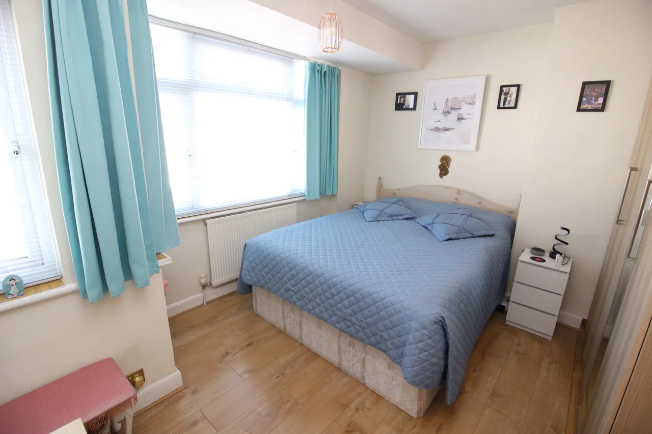 Conrad Drive, WORCESTER PARK, Surrey, Worcester Park, KT48PR, photo 6