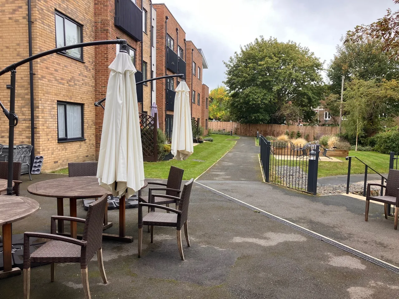 Old Schools Lane, Ewell, KT17, photo 27