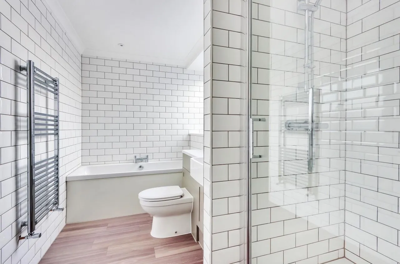 26 High Street, Banstead, Surrey, SM7 2LJ, photo 4