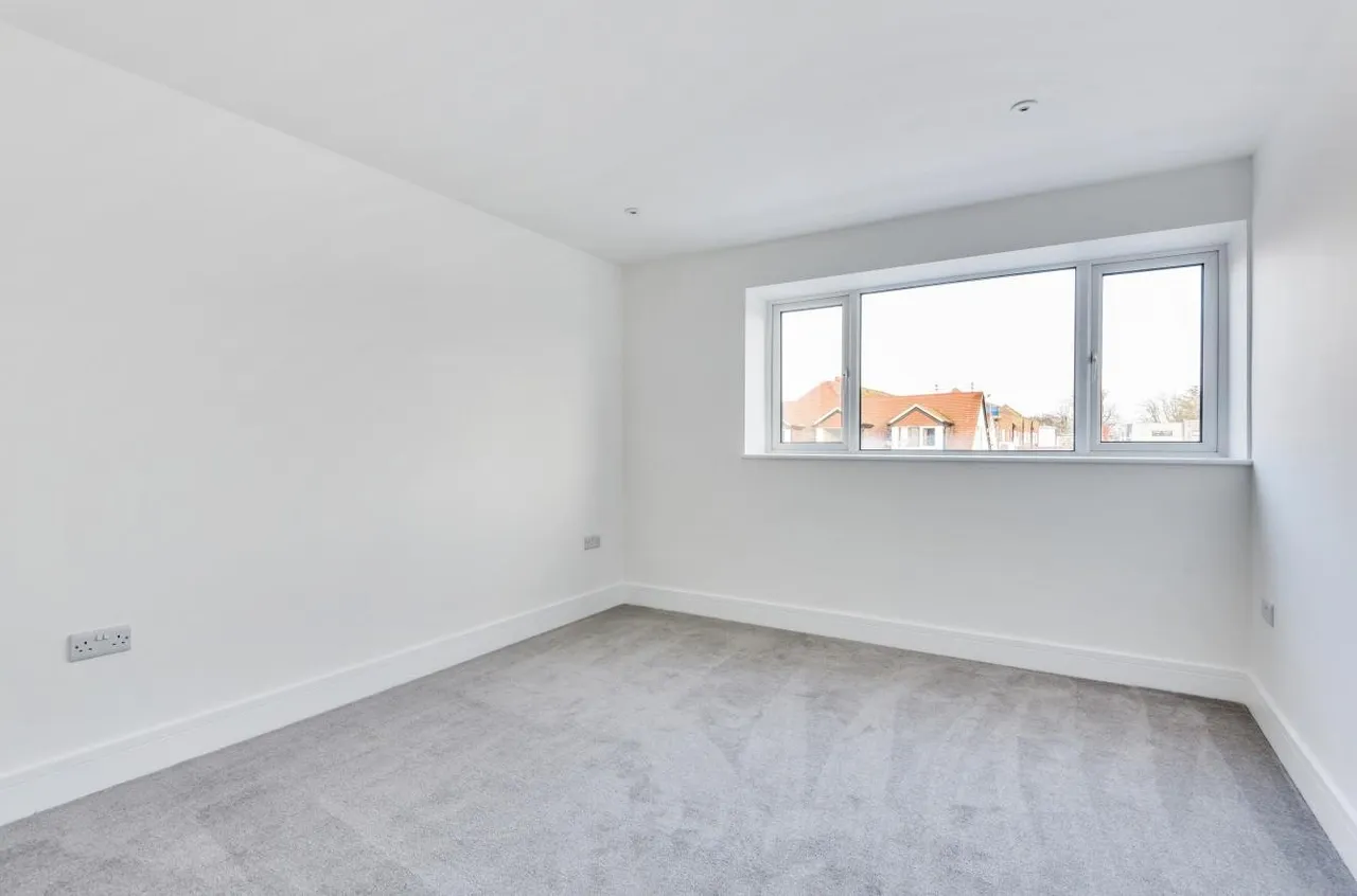 26 High Street, Banstead, Surrey, SM7 2LJ, photo 7