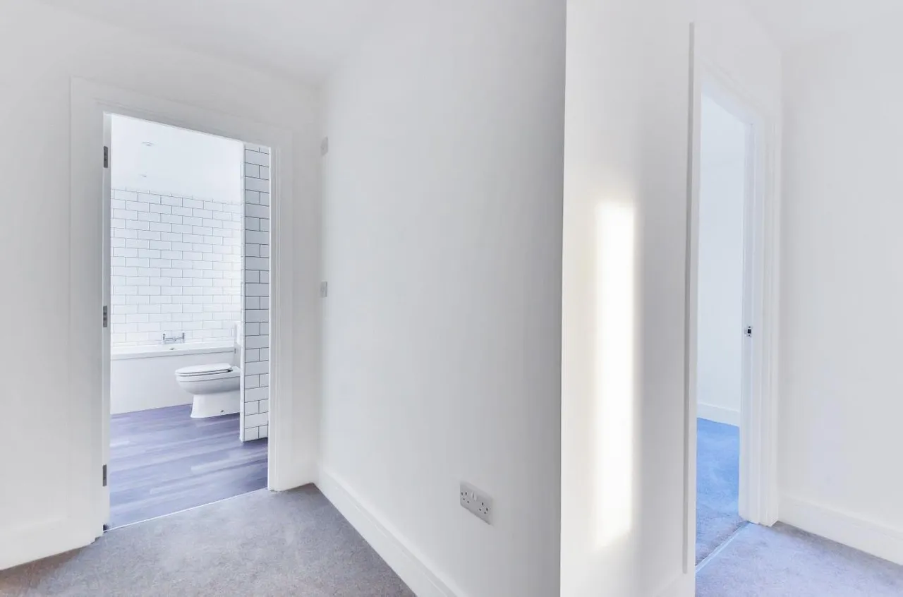 26 High Street, Banstead, Surrey, SM7 2LJ, photo 9