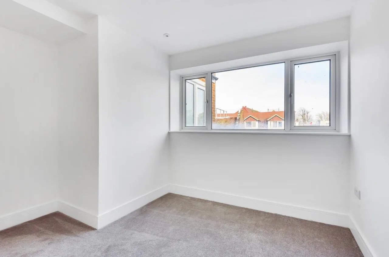 26 High Street, Banstead, Surrey, SM7 2LJ, photo 10
