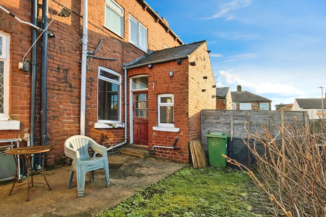 Woodleigh Avenue, Leeds, LS25, photo 13