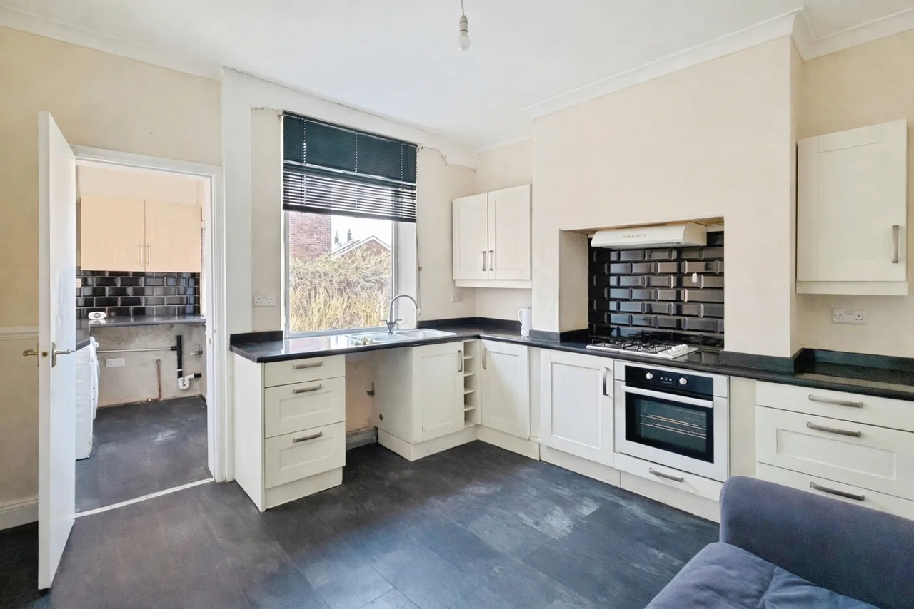 Woodleigh Avenue, Leeds, LS25, photo 4