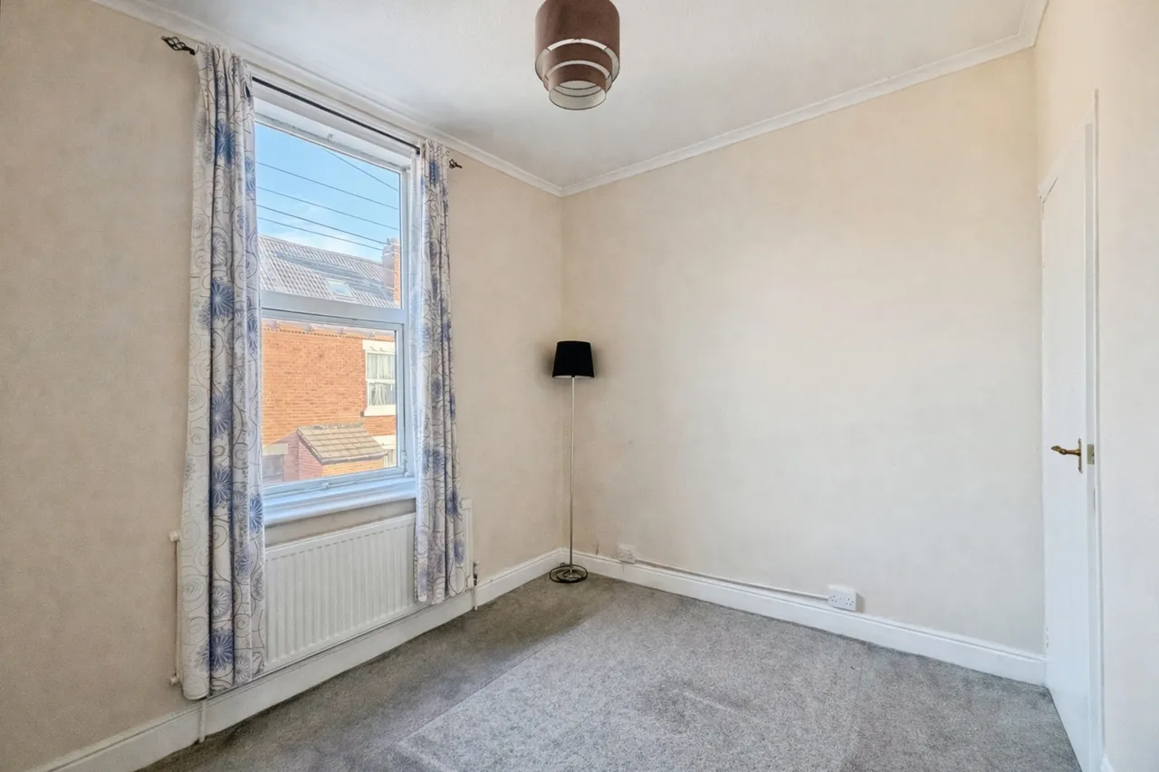 Woodleigh Avenue, Leeds, LS25, photo 8